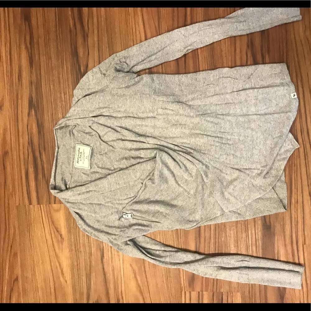 Grey cardigan